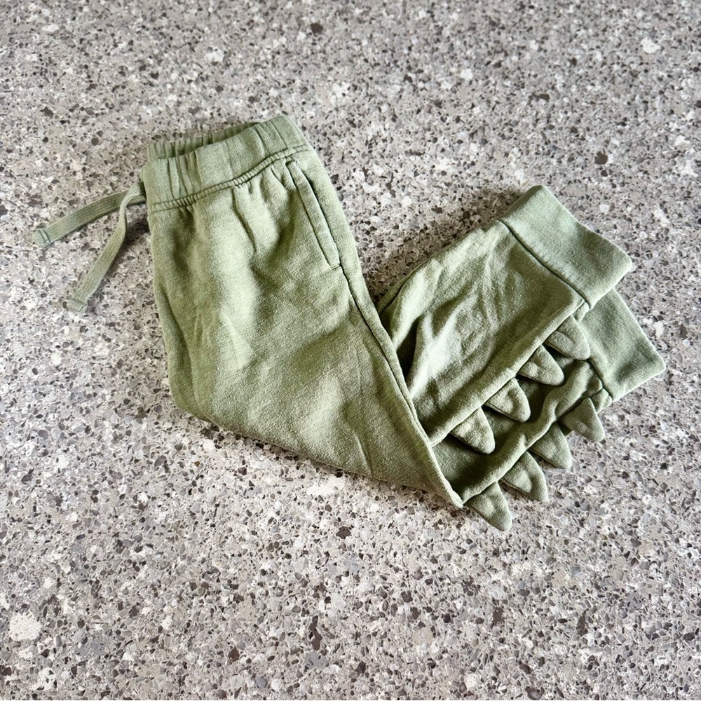 Old Navy l Kids Olive Green Dino Bottoms l Size:3T